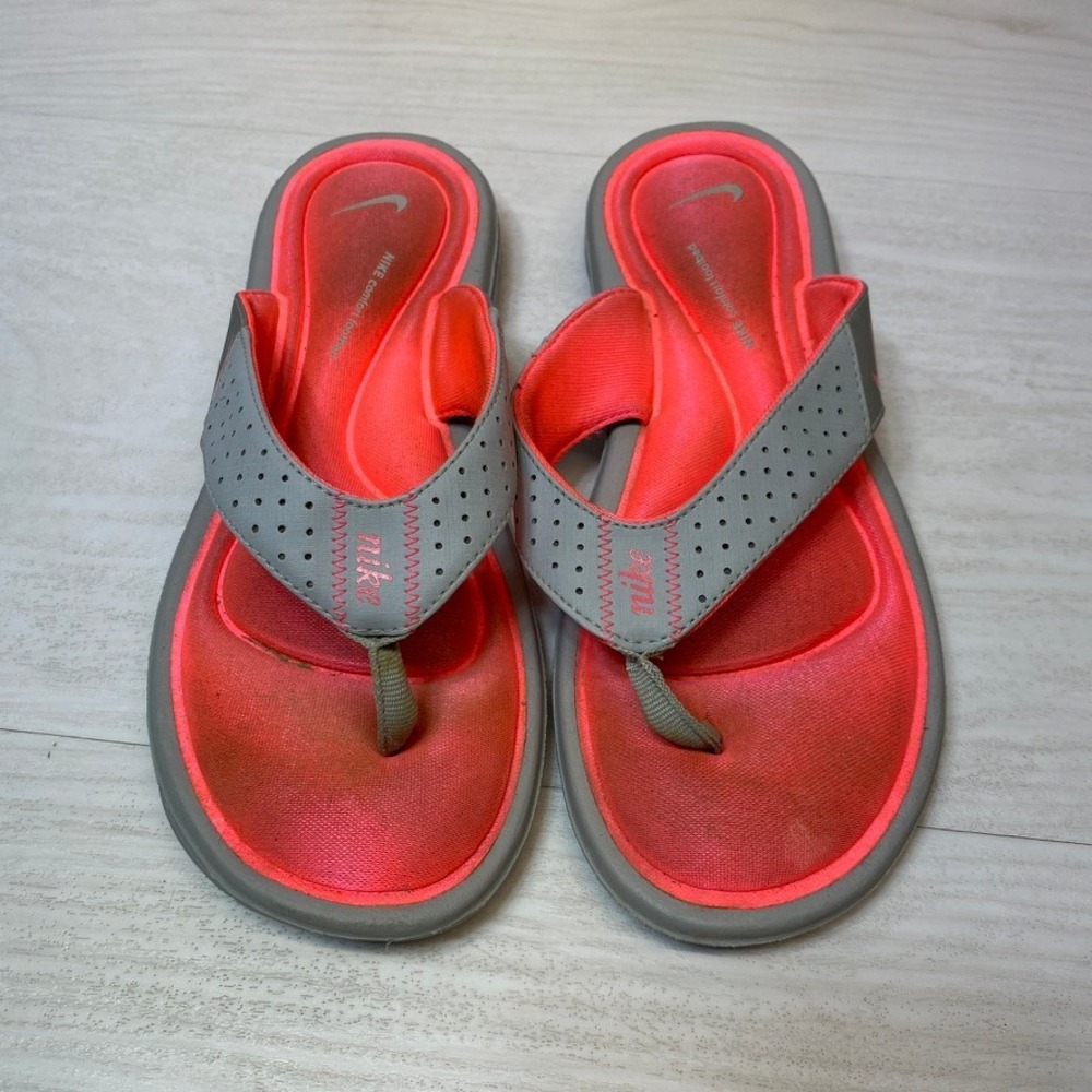 Nike Womens 6 Comfort Footbed Flip Flop Sandals Pink Silver Grey 393672-003